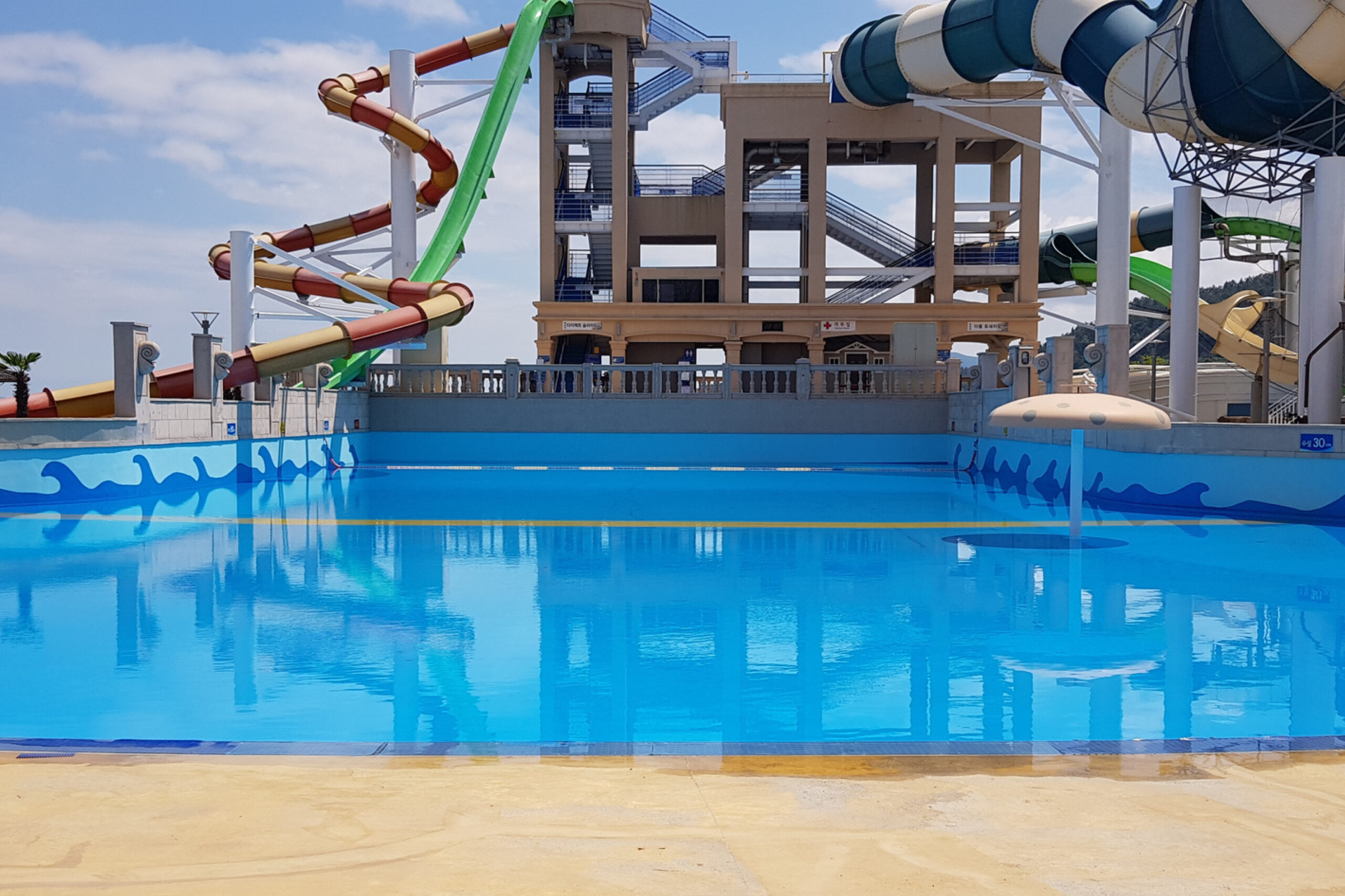 Atlantis Aquaventure Waterpark - Image 4